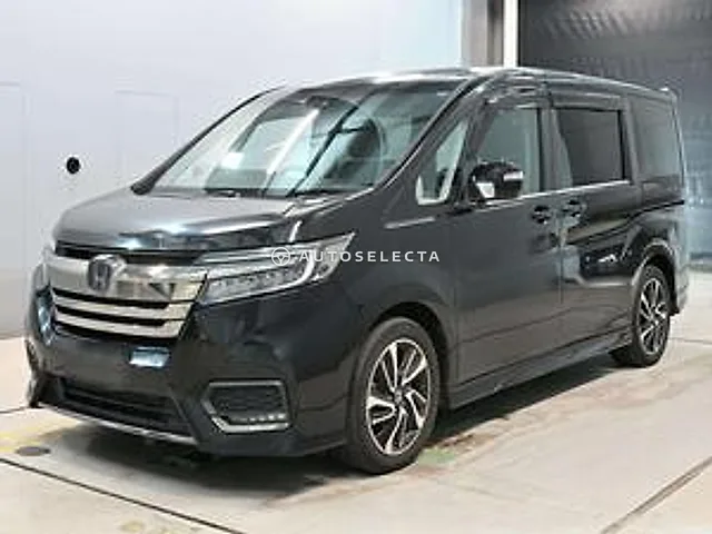 Honda Stepwgn Spada 2018, auction grade 4