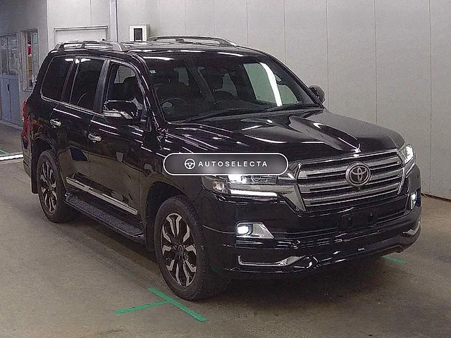 Toyota Land Cruiser 2017, auction grade 4.5