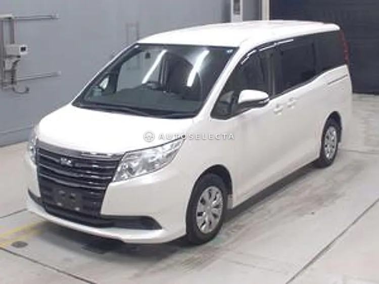 Toyota Noah 2016, photo 1 of 1