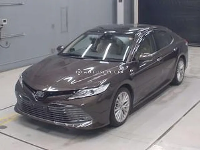 Toyota Camry 2017, auction grade 4