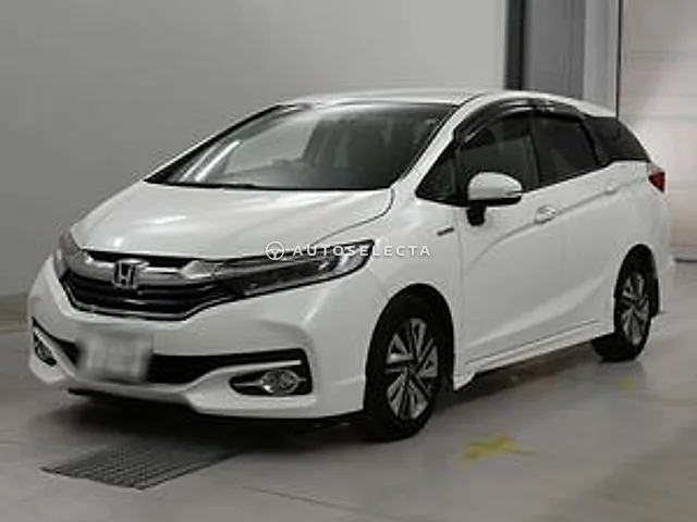 Honda Shuttle 2016, auction grade 4.5