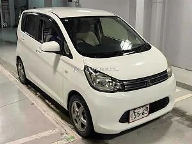Mitsubishi eK Wagon 2015, auction grade 3.5