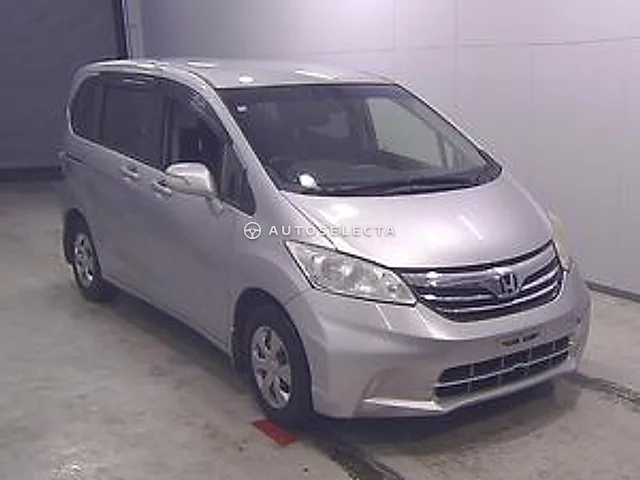 Honda Freed 2014, auction grade R