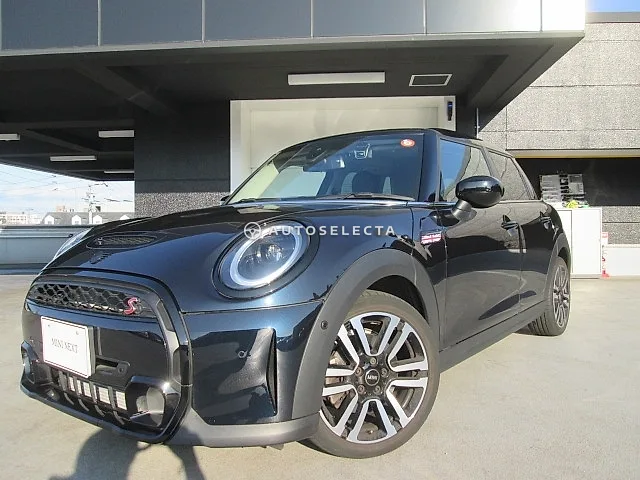 MINI 2023, auction grade 4.5