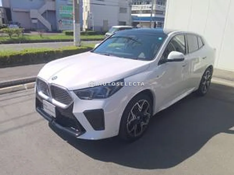 BMW iX2 2024, photo 1 of 9