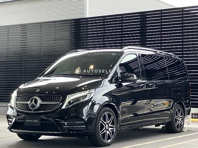 Mercedes-Benz V-Class 2022, auction grade 4.5