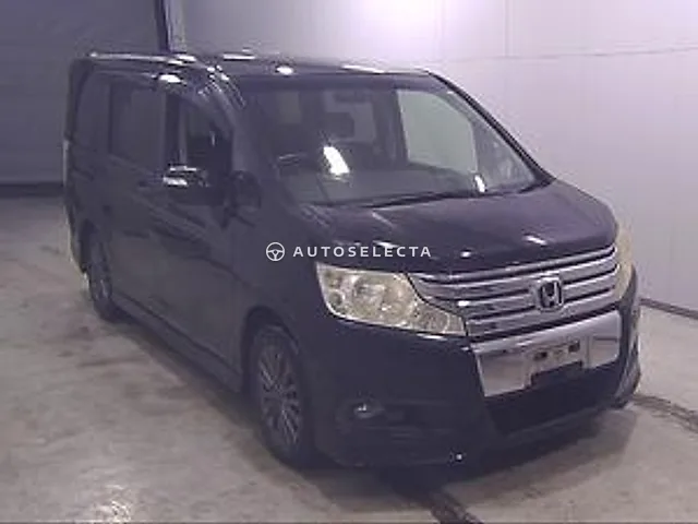Honda Stepwgn Spada 2010, auction grade 3