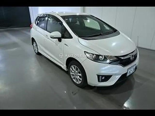 Honda Fit 2017, auction grade 4