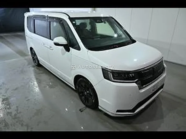 Honda Stepwgn Spada 2024, auction grade 3.5