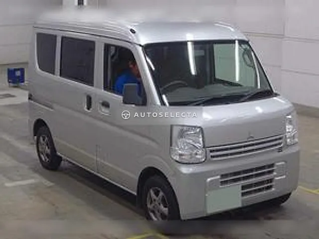 Mitsubishi Minicab Van 2018, auction grade 3.5