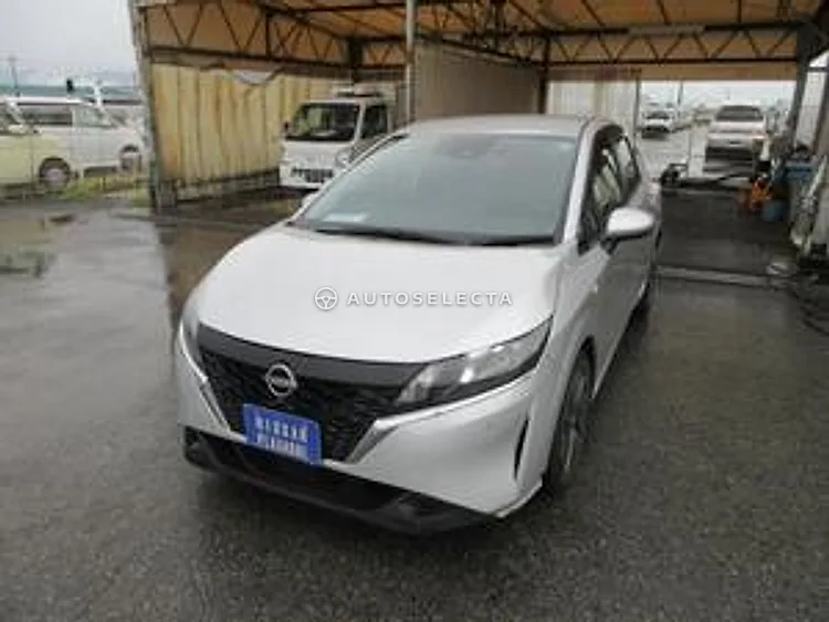 Nissan Note 2021, photo 1 of 8