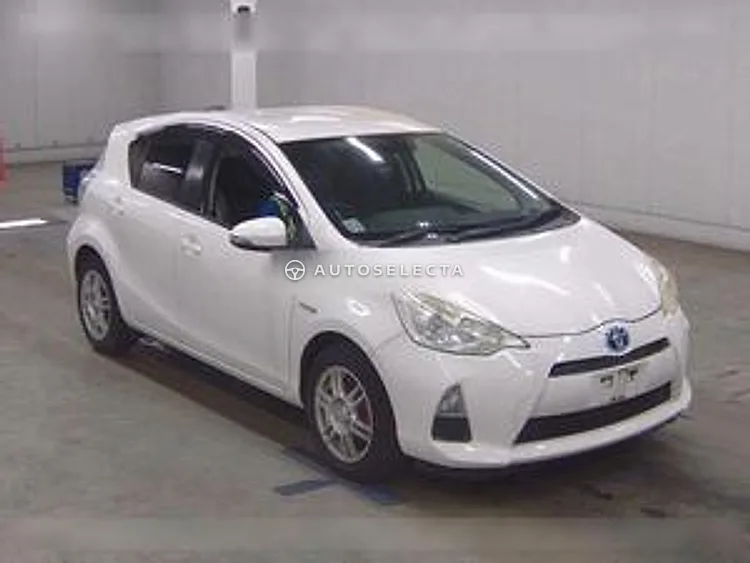 Toyota Aqua 2013, photo 1 of 1
