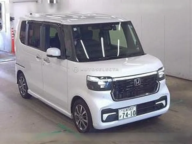 Honda N-BOX Custom 2024, auction grade 5