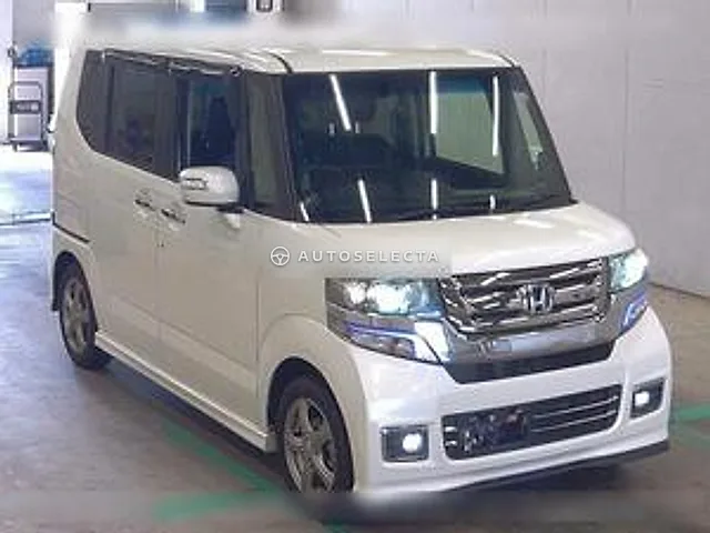 Honda N-BOX Custom 2015, auction grade 4