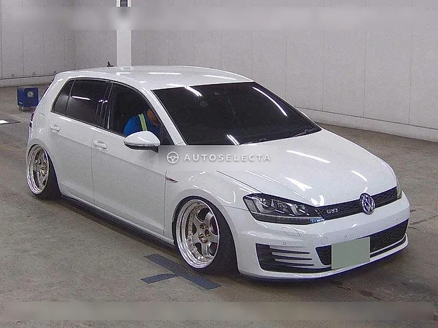 Volkswagen Golf GTI 2014, auction grade 4