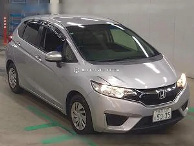 Honda Fit 2016, auction grade R