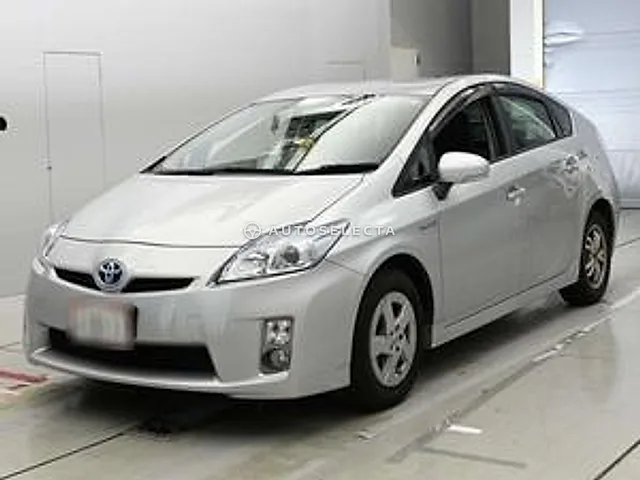 Toyota Prius 2010, auction grade RA