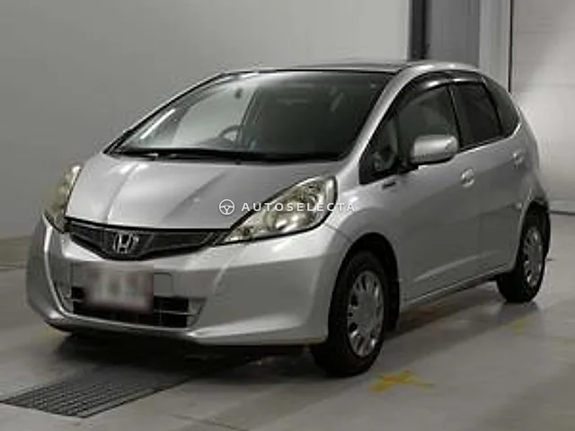 Honda Fit 2011, auction grade 3.5