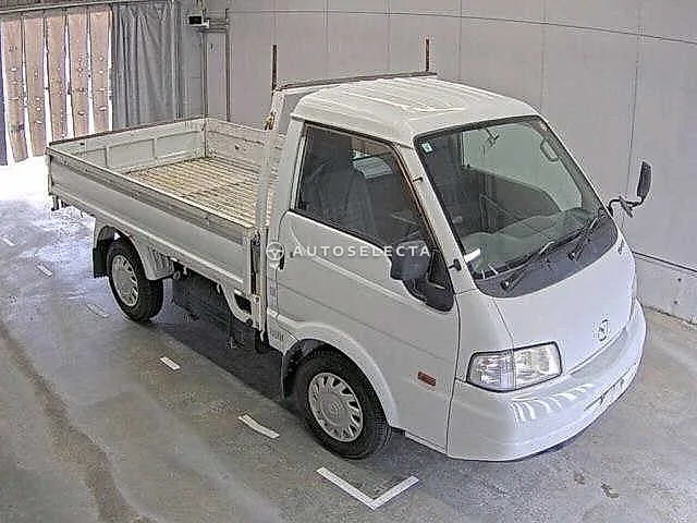 Mazda Bongo 2016, auction grade 3.5