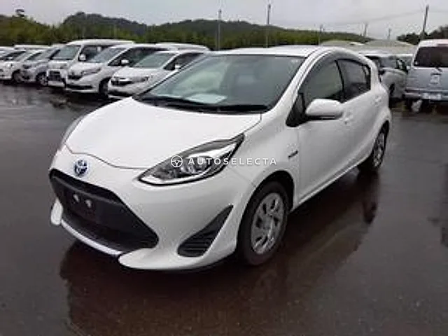 Toyota Aqua 2020, auction grade 3.5