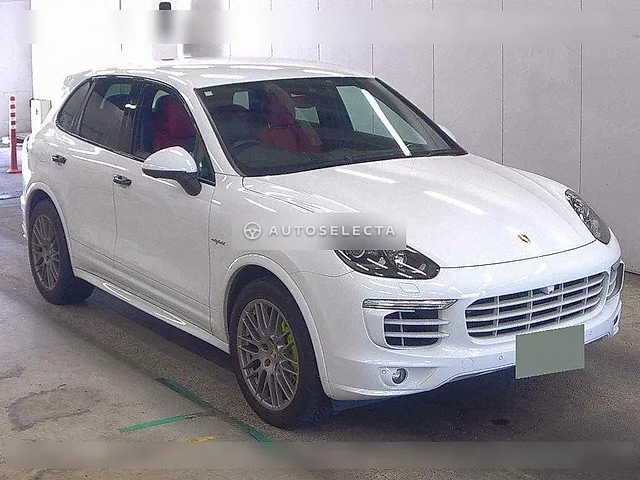 Porsche Cayenne 2016, auction grade 4.5