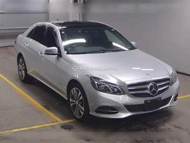 Mercedes-Benz E-Class 2013, auction grade 4
