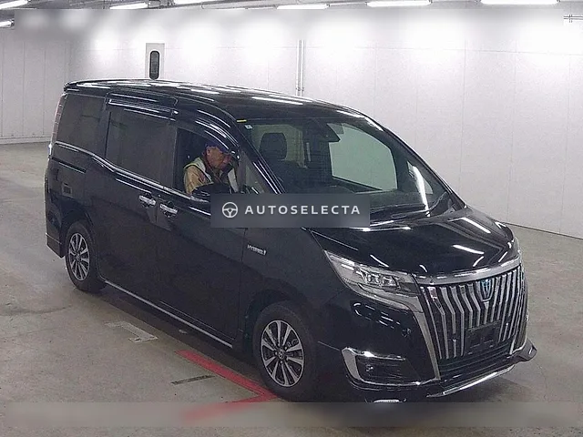 Toyota Esquire 2020, auction grade 4