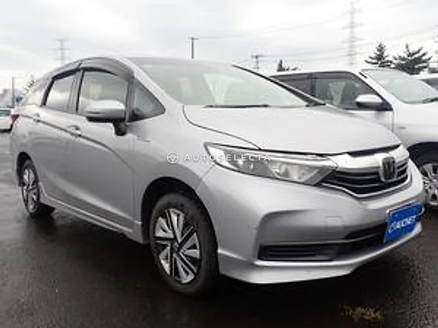 Honda Shuttle 2020, auction grade 3
