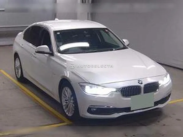 BMW 3 Series 2017, auction grade 4
