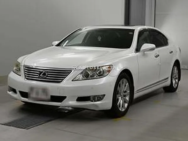 Lexus LS 2010, auction grade 4