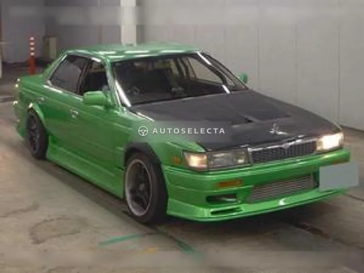 Nissan Laurel 1990, photo 1 of 1