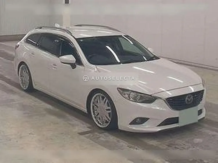 Mazda Atenza Wagon 2013, photo 1 of 1