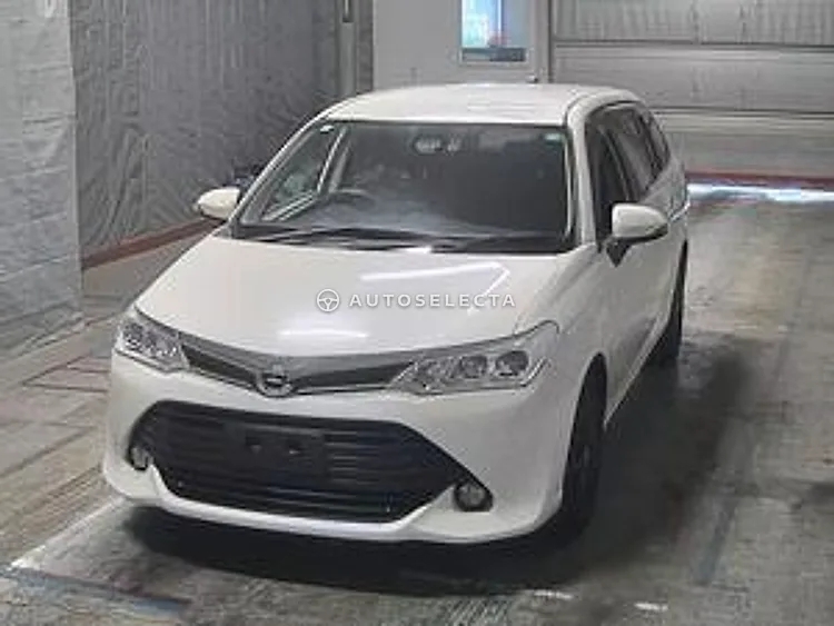 Toyota Corolla Fielder 2015, photo 1 of 1