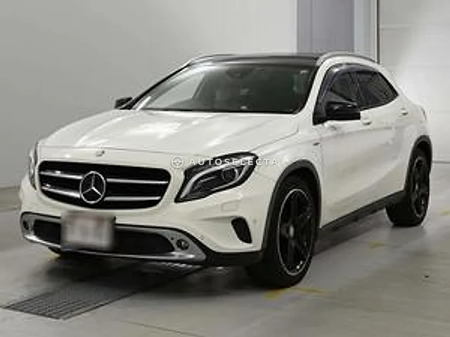 Mercedes-Benz GLA-Class 2014, auction grade 4