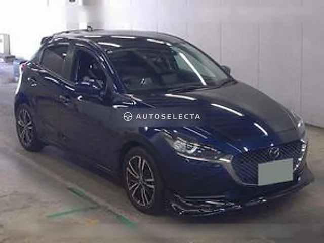 Mazda MAZDA2 2022, auction grade 4