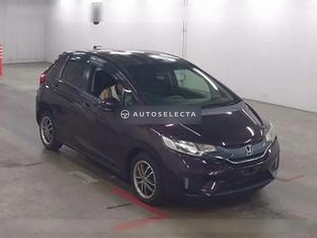 Honda Fit 2013, auction grade R