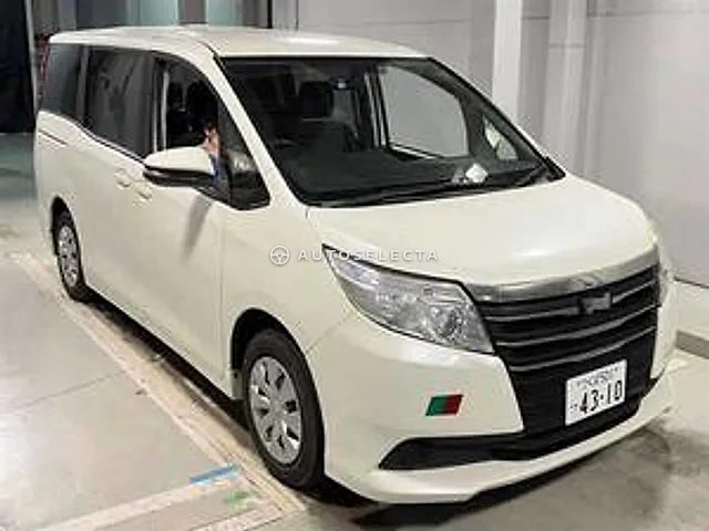 Toyota Noah 2026, auction grade R