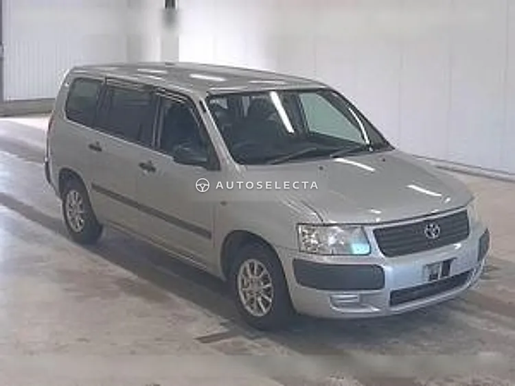 Toyota Succeed Van 2010, photo 1 of 1