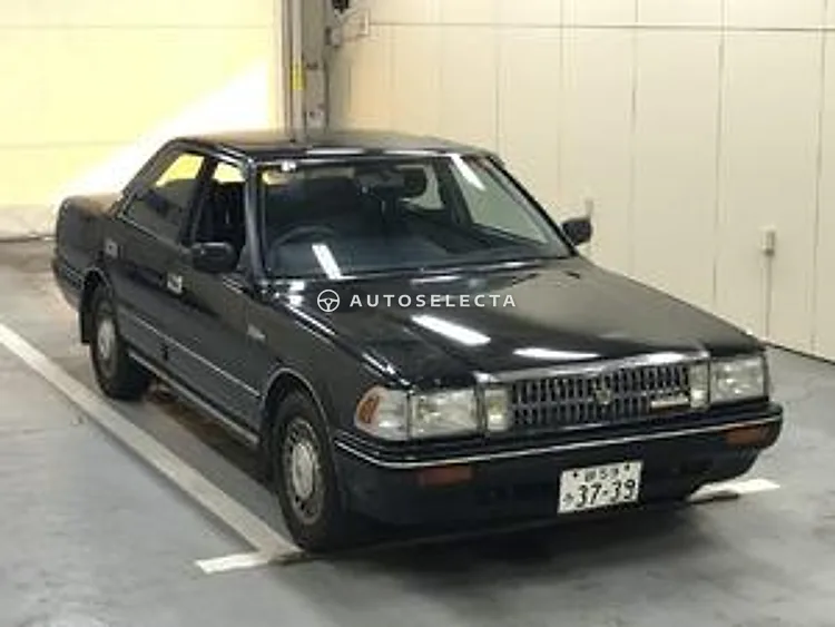 Toyota Crown 1987, photo 1 of 1