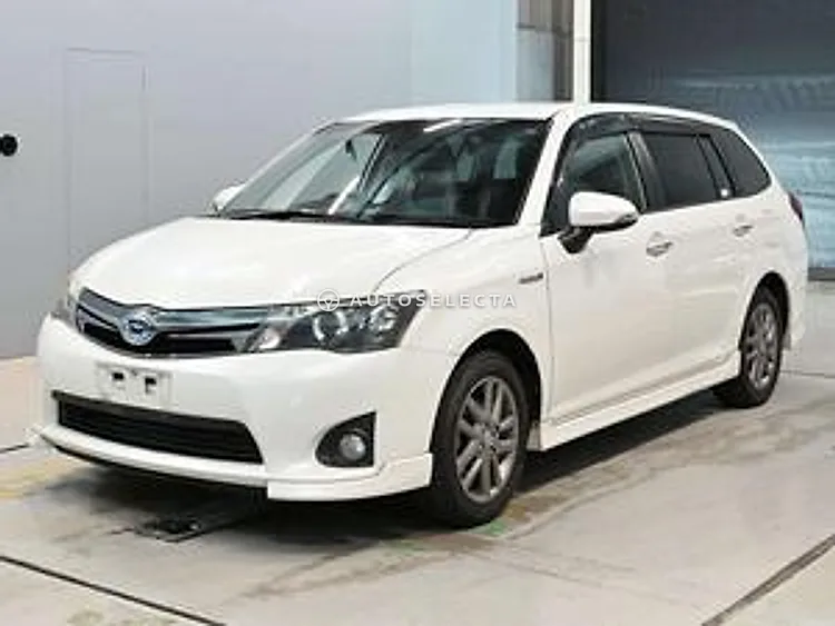 Toyota Corolla Fielder 2015, photo 1 of 1