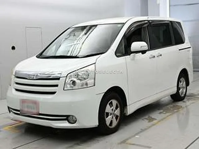 Toyota Noah 2009, auction grade RA