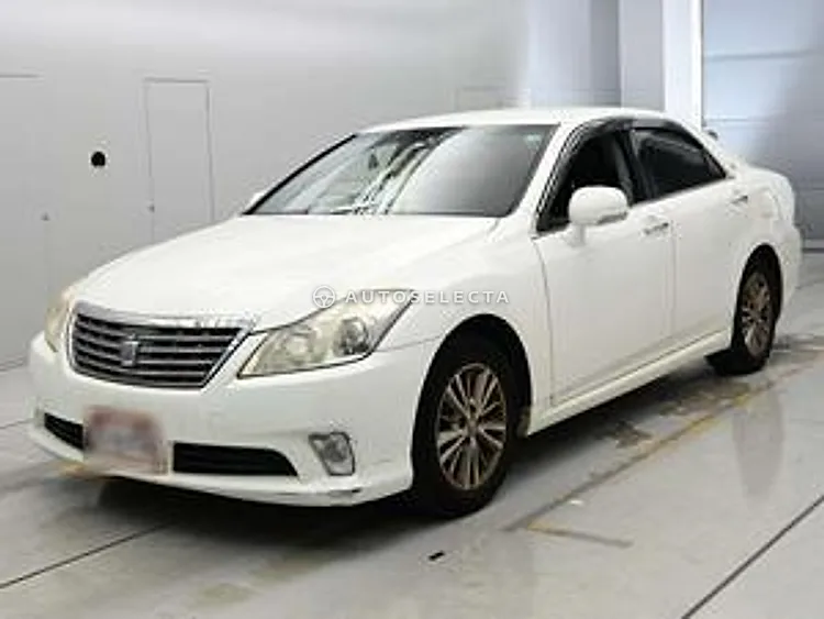 Toyota Crown 2011, photo 1 of 1