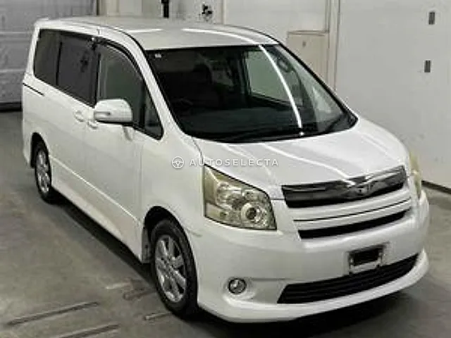 Toyota Noah 2007, auction grade 3.5