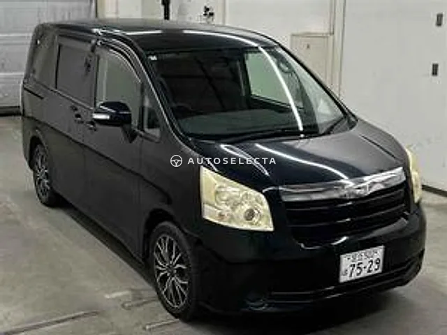 Toyota Noah 2007, auction grade 3.5