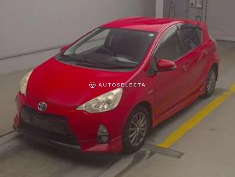 Toyota Aqua 2013, photo 1 of 1
