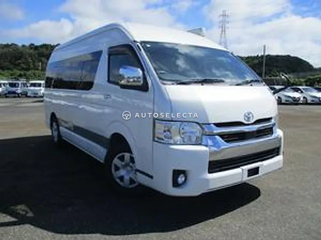 Toyota Hiace Van 2021, auction grade 4