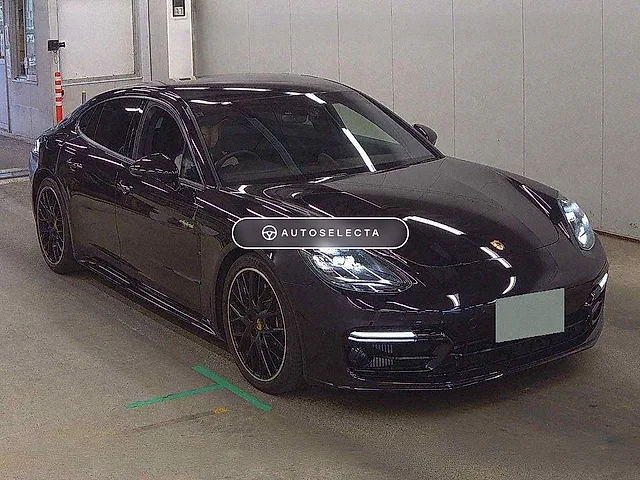 Porsche Panamera 2019, auction grade 4.5