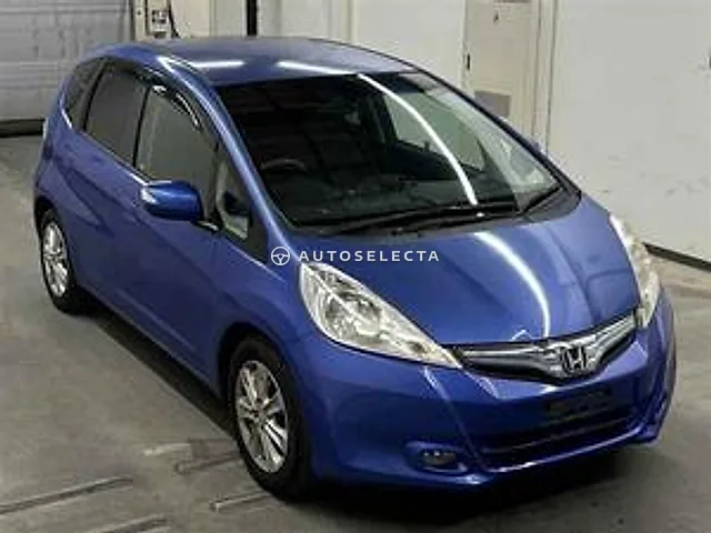 Honda Fit Hybrid 2011, auction grade 4