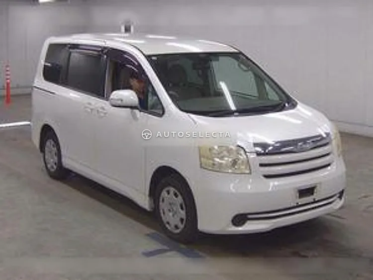 Toyota Noah 2007, photo 1 of 1