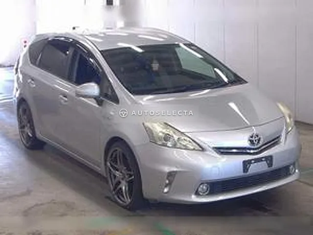 Toyota Prius Alpha 2012, auction grade 3.5
